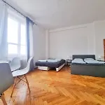 In Old Town Apartamento